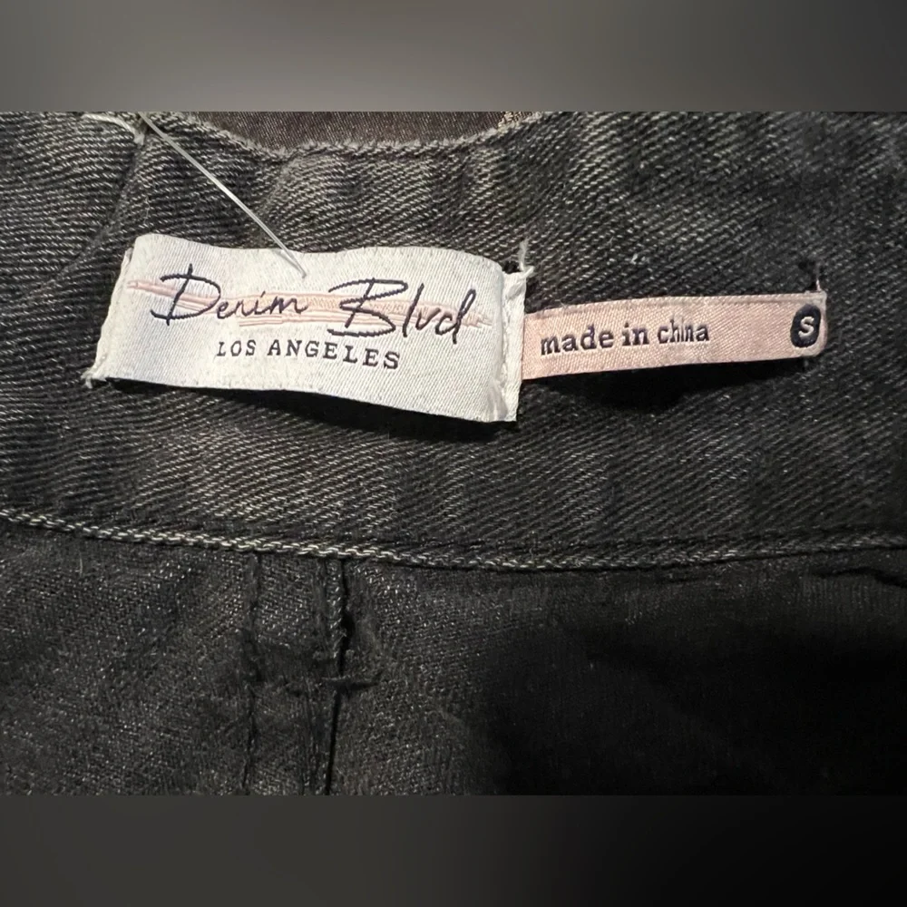 Denim Blvd Los Angeles Women’s Faded Black Denim High Waist Shorts Tie Belt SM